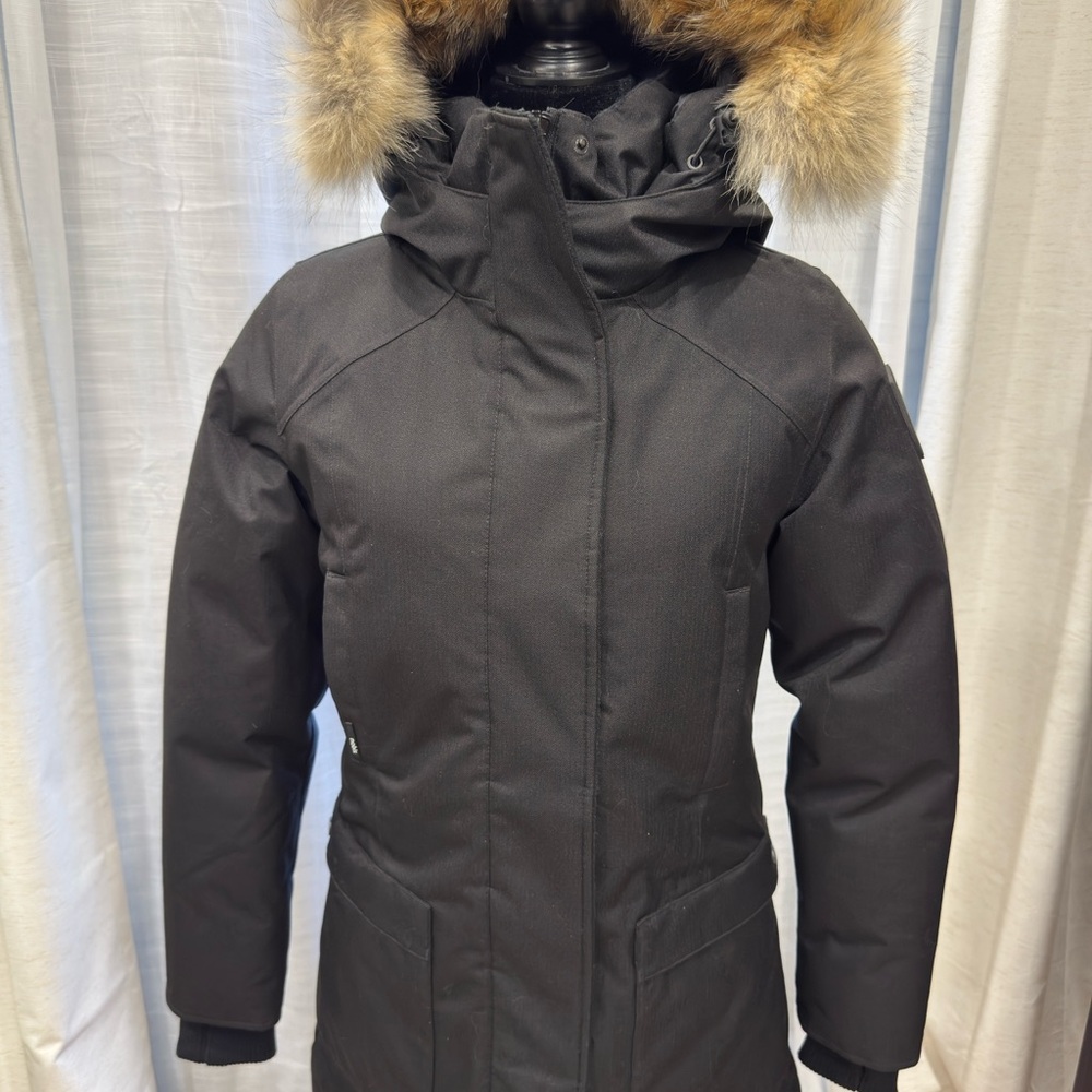 Nobis Women's Black Fur-Trimmed Hooded Puffer Jacket